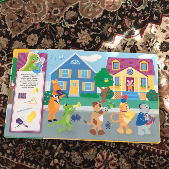 Baby Einstein first look and find educational early learning children’s book - Picture 7 of 13